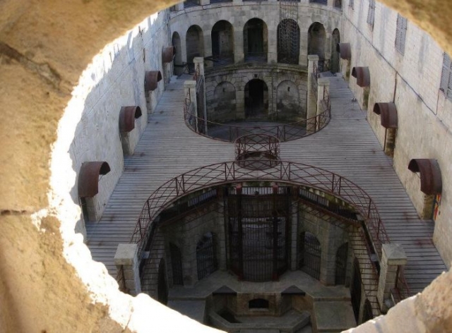 Fort Boyard mit dem Helikopter 